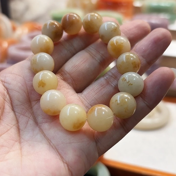 石英岩玉未镶嵌手镯