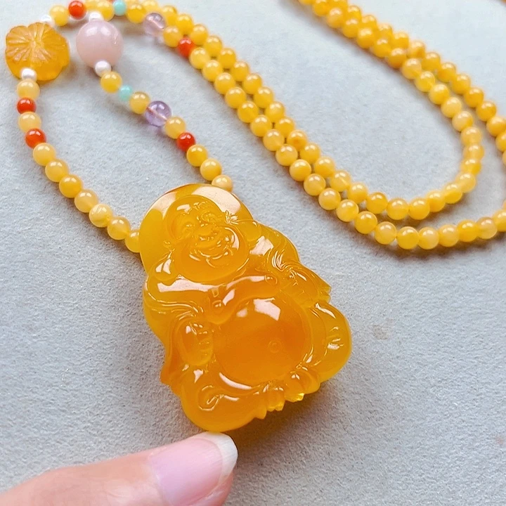 蜜蜡未镶嵌颈饰立体佛公