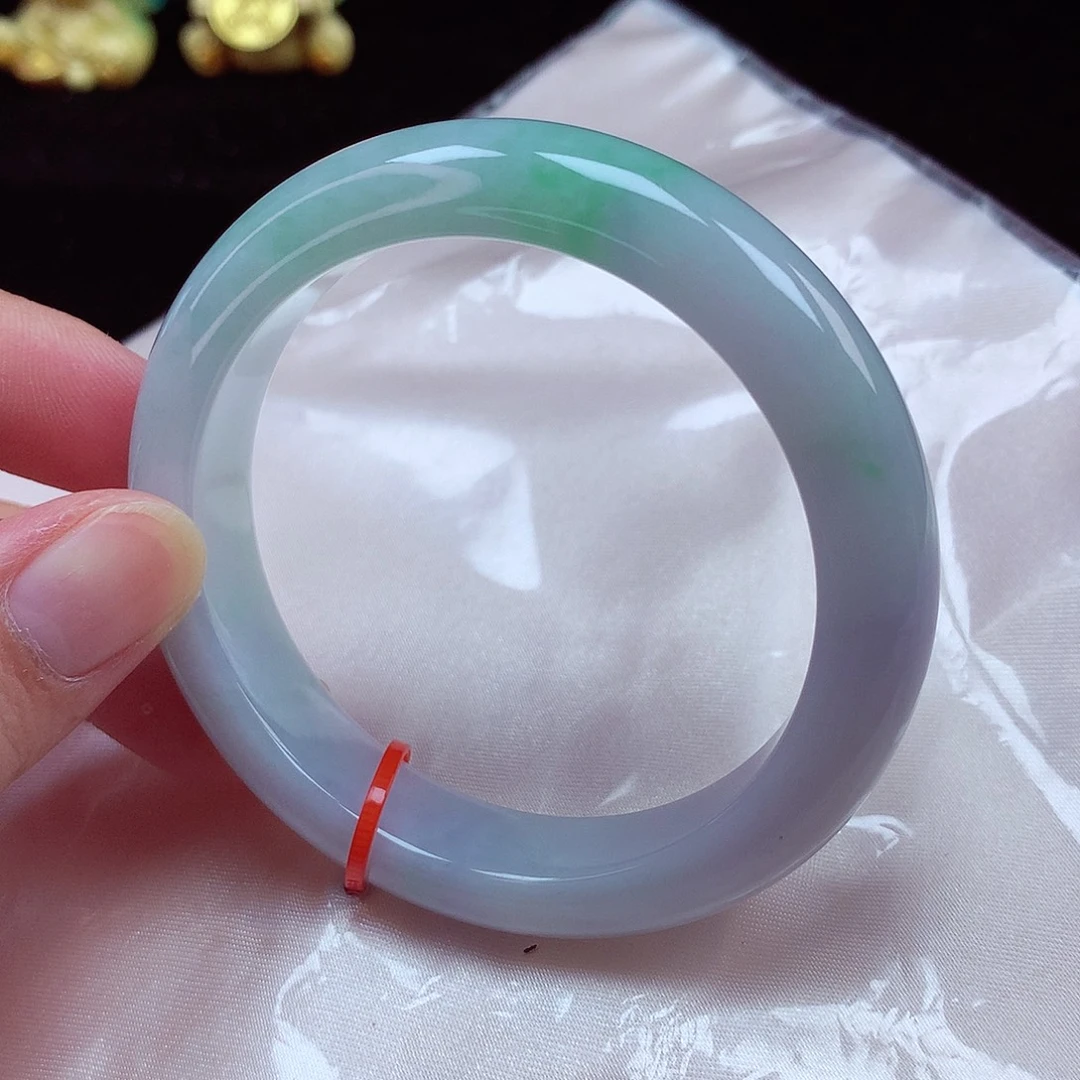 翡翠手镯未镶嵌57圈