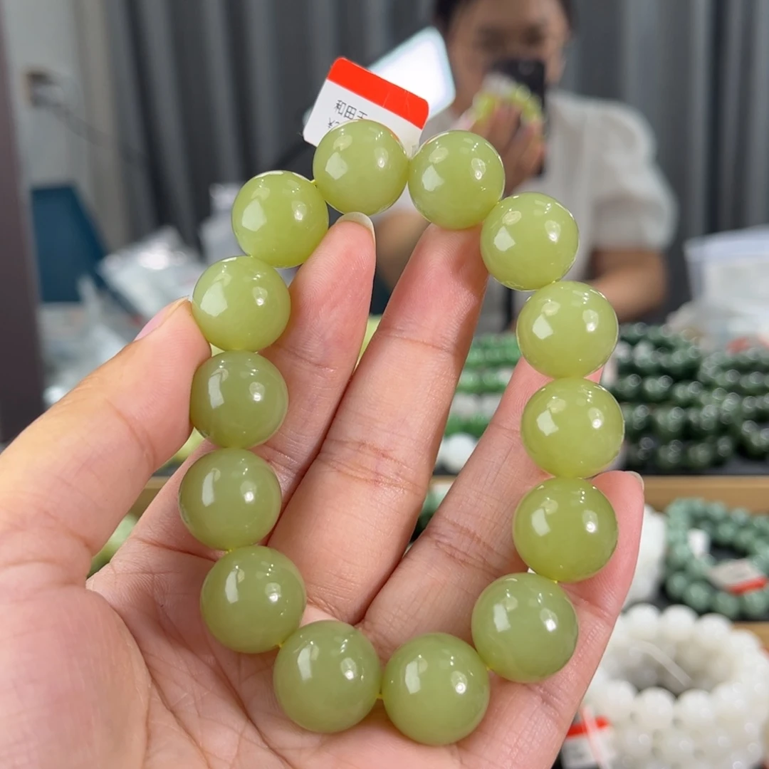 手串未镶嵌和田玉新疆若羌黄口柠檬黄卡16圆珠