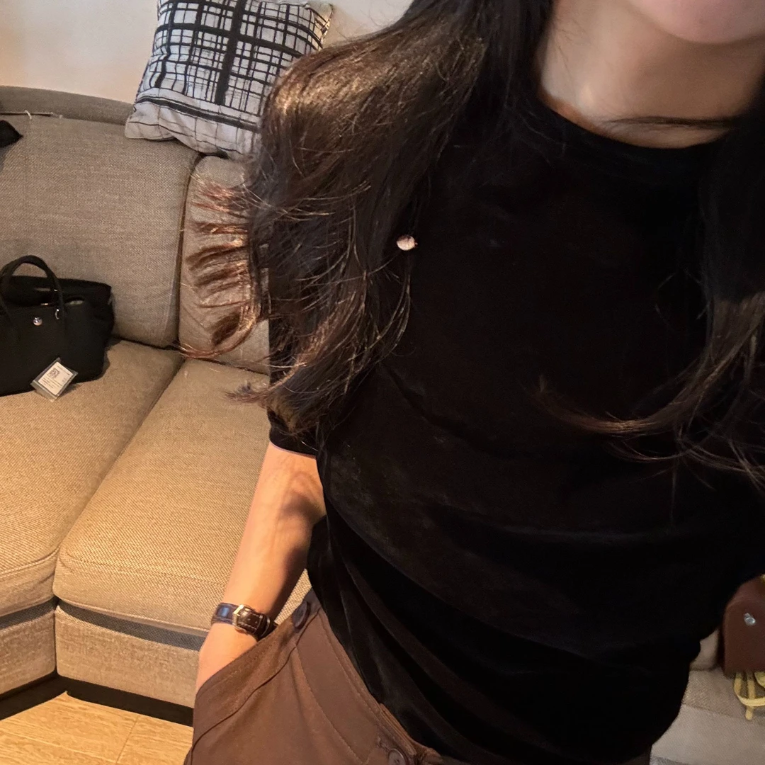 阿黎精选-------早秋简约立领植绒气质款上衣