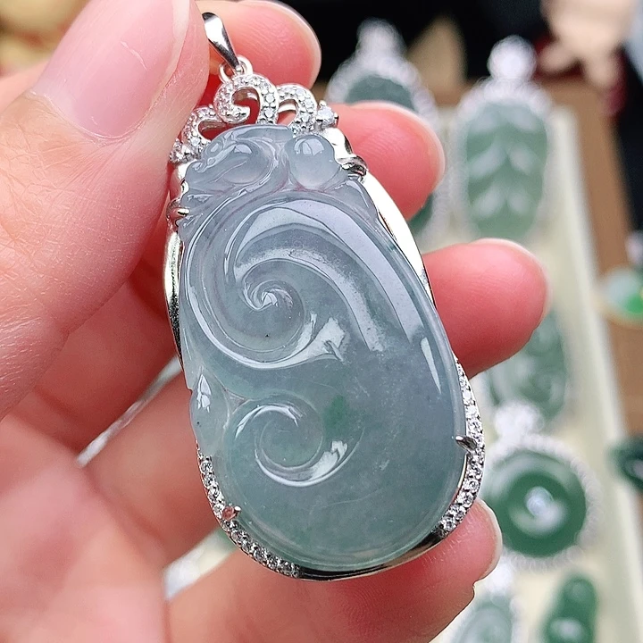 颈饰银S925镶嵌翡翠