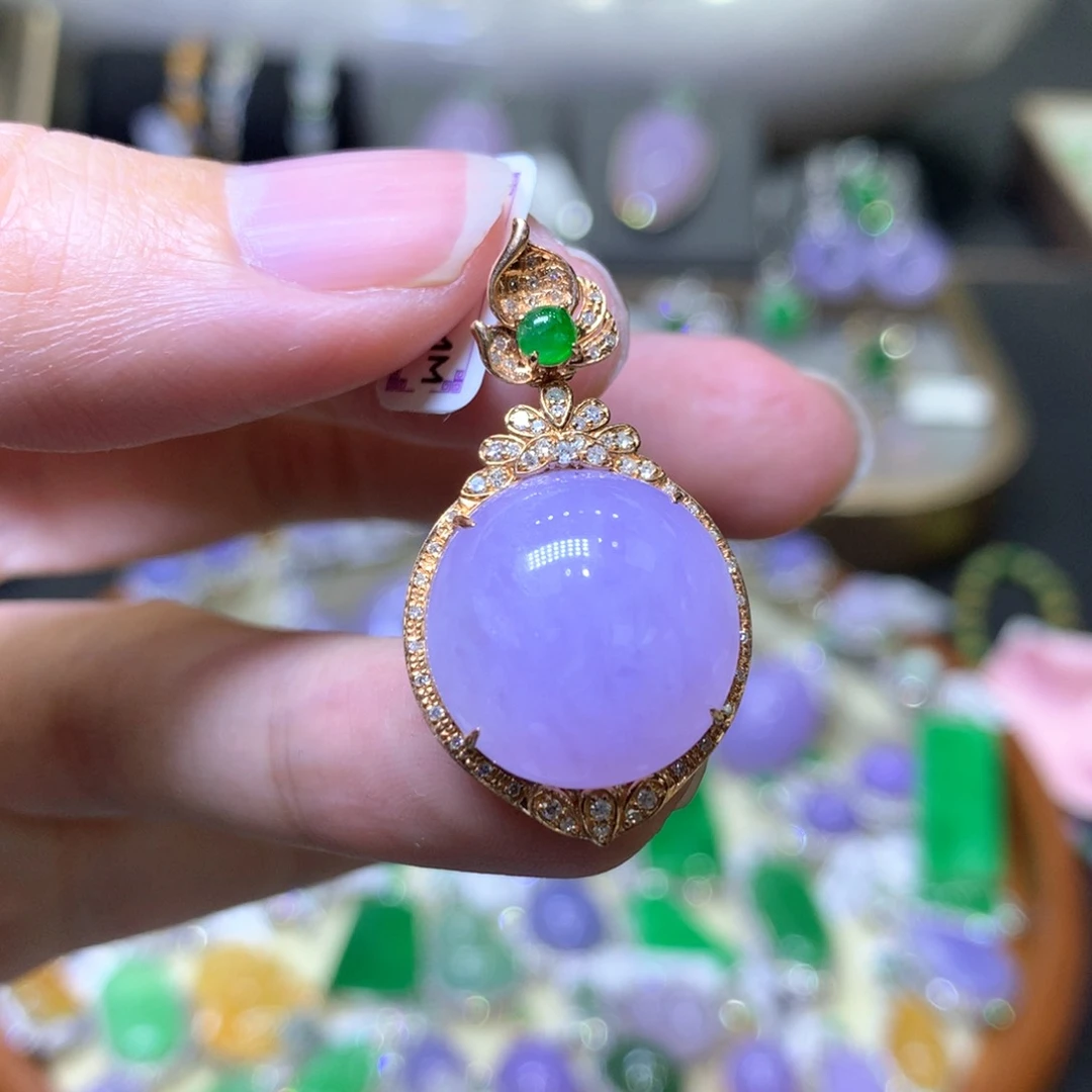 【闪购商品】翡翠颈饰18K金镶嵌翡翠吊坠项链