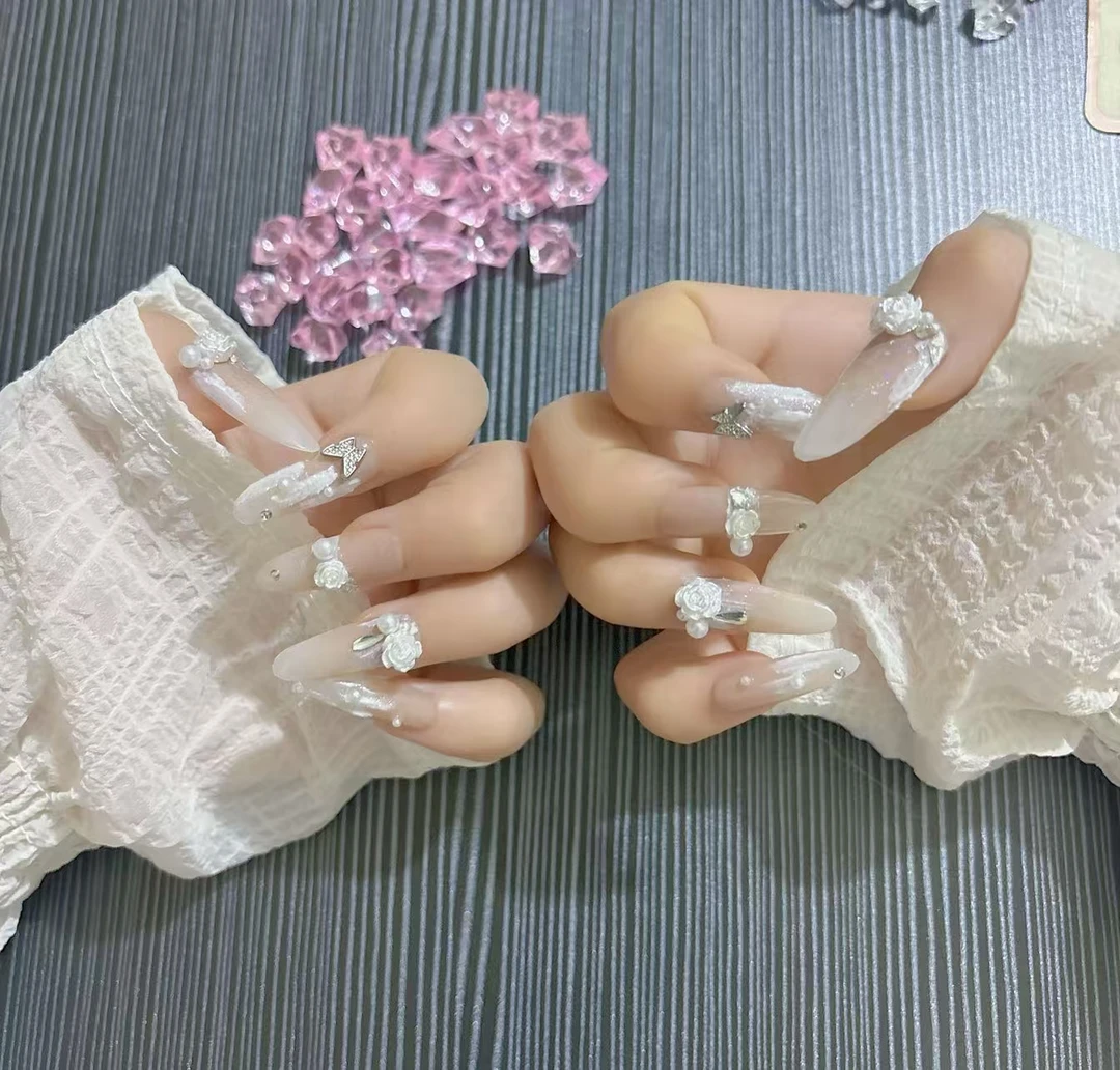 【全疆包邮071】高级纯欲纯手工穿戴甲ins风穿戴式可爱渐变美甲带钻