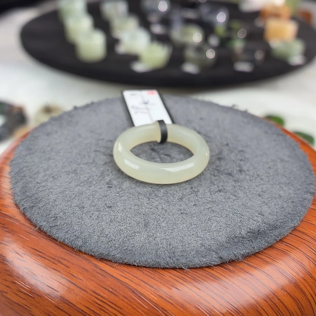 和田玉未镶嵌戒指b2浅晴圆条17.8不退换