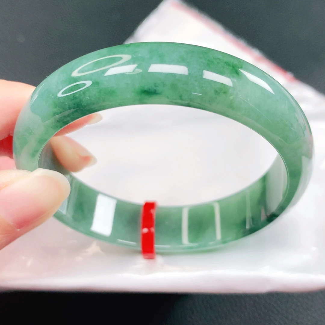 翡翠未镶嵌手镯56圈