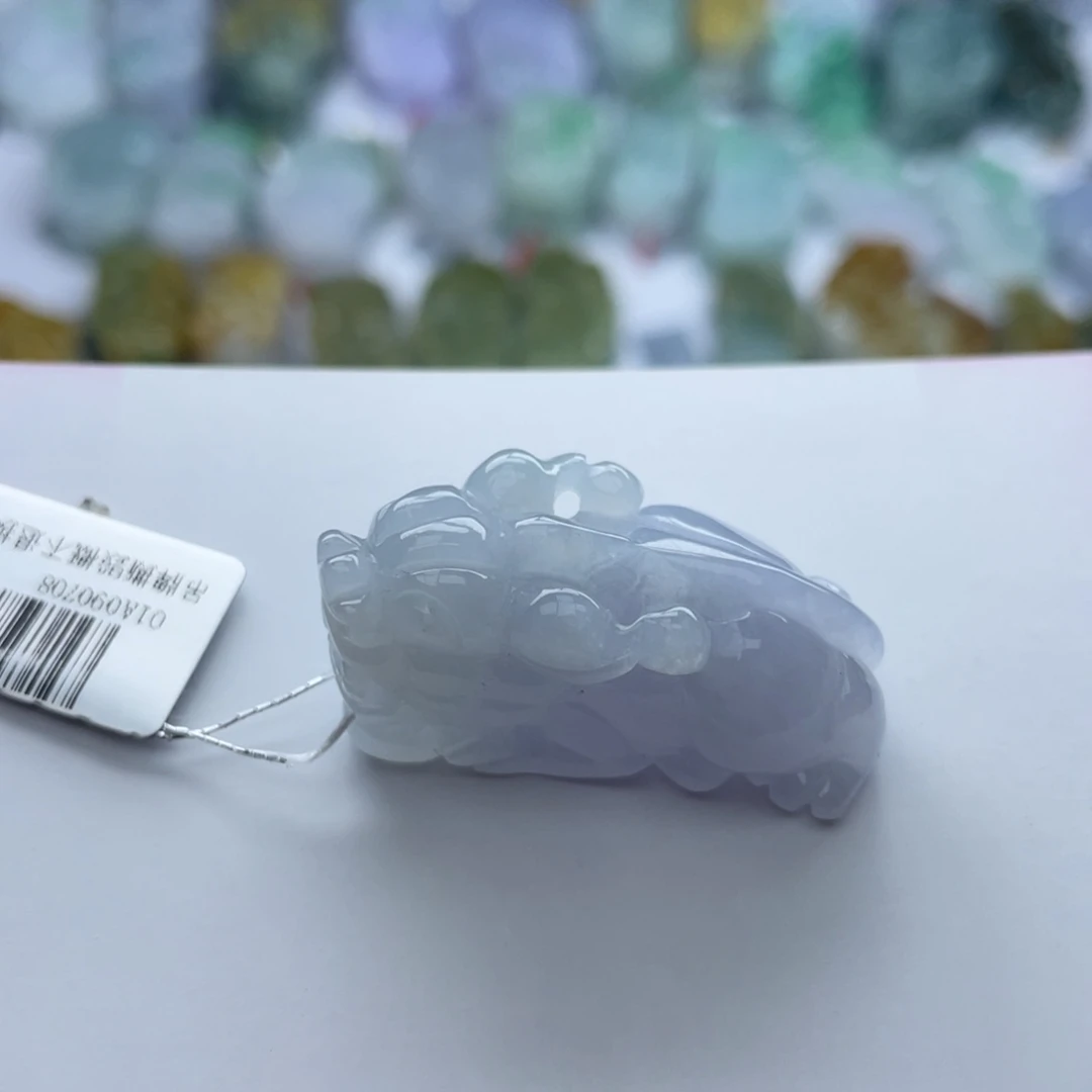 翡翠颈饰未镶嵌貔貅