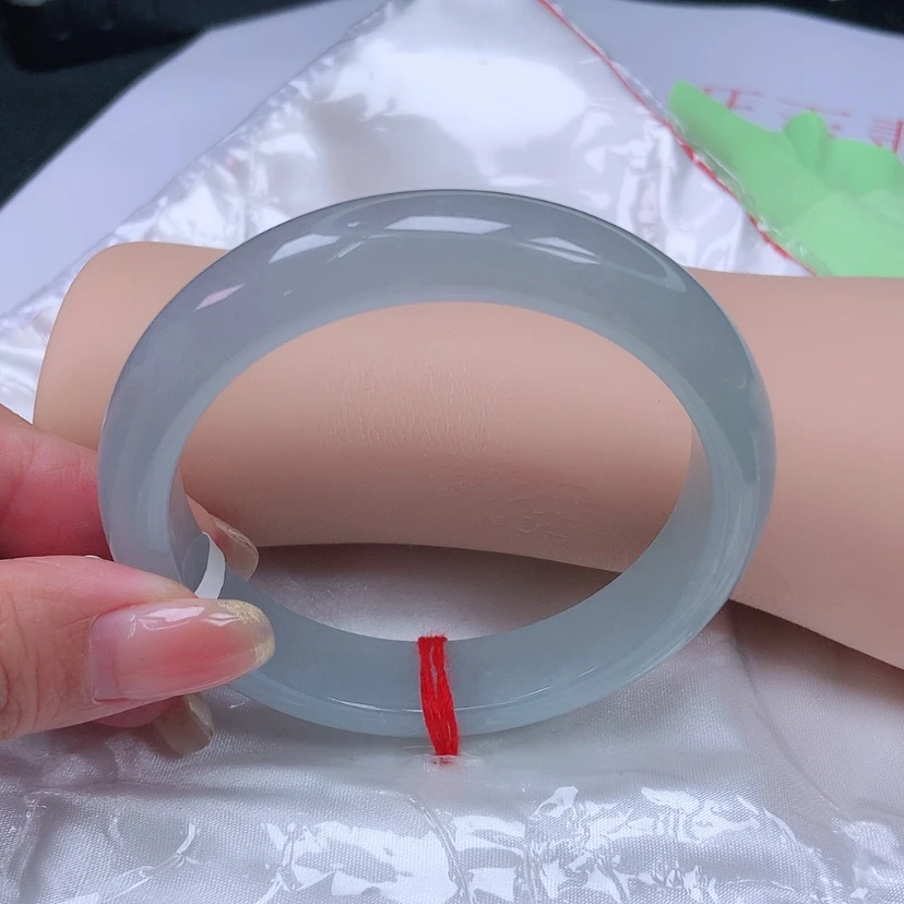 【闪购商品】未镶嵌手镯翡翠5758