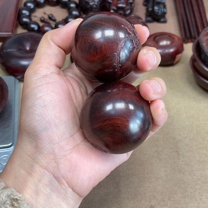 檀香紫檀（小叶紫檀）向**木印度小叶紫檀