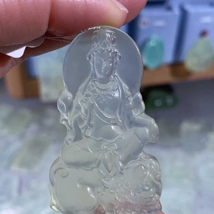 岫玉未镶嵌颈饰吊坠