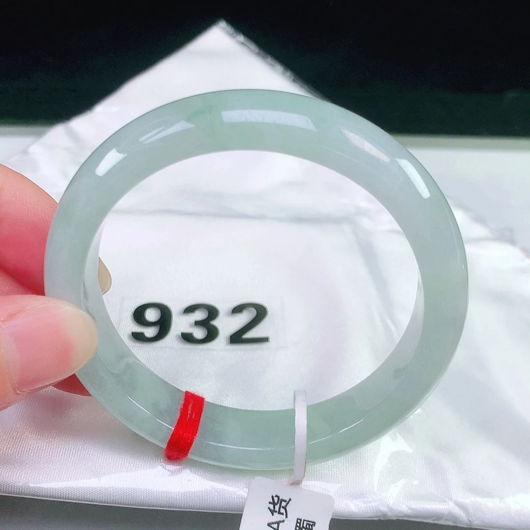 未镶嵌手镯翡翠932