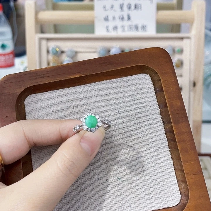 翡翠未镶嵌颈饰天然翡翠Ａ货