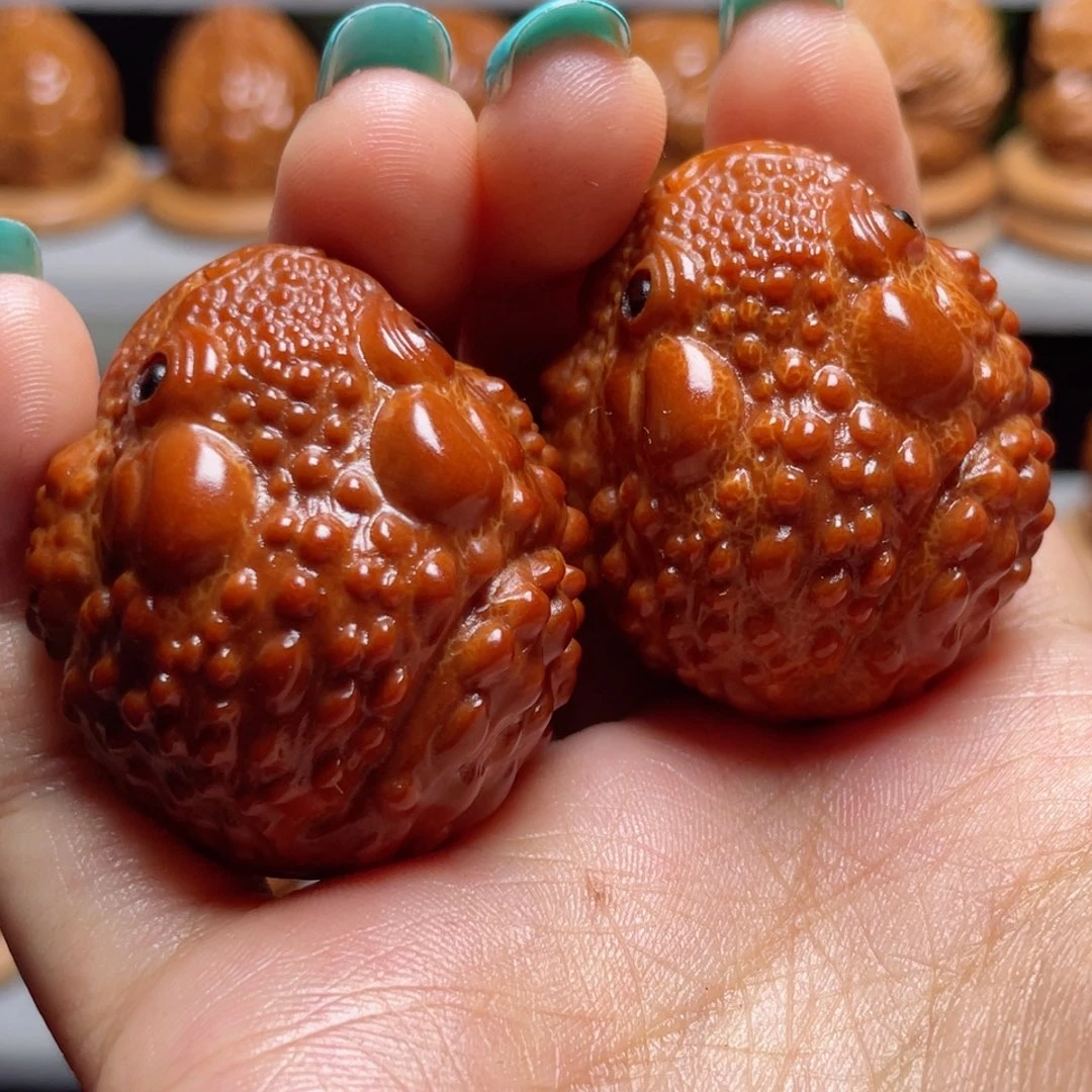 吊坠橄榄核金蟾手球3.5