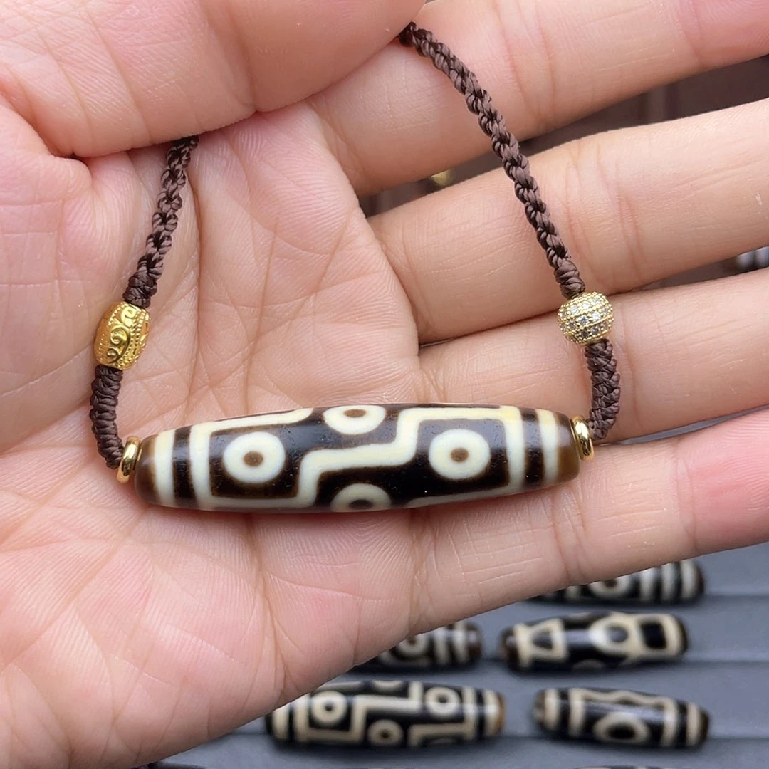 白玉菩提吊坠何*上肯折线九眼