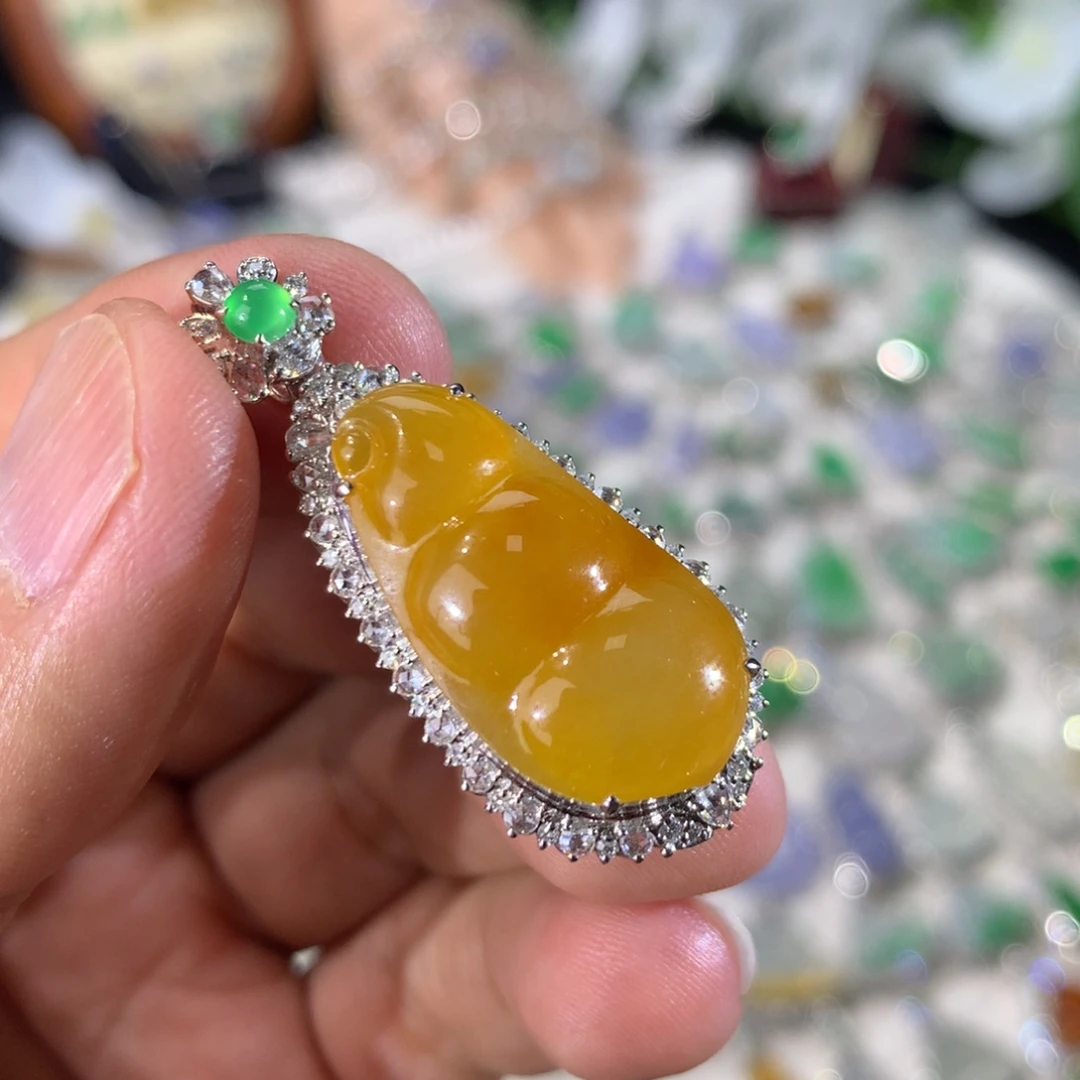 吊坠(不含链)18K金镶嵌翡翠