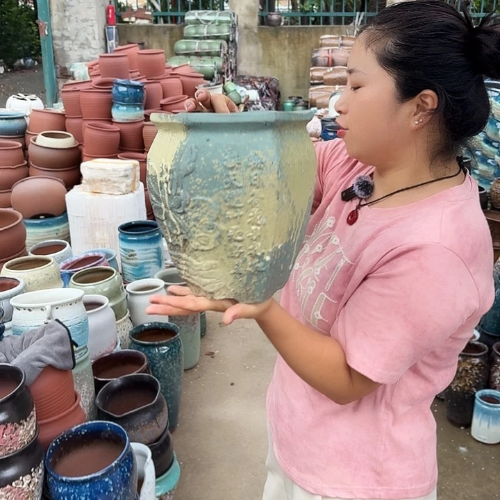 口18高24瑕疵一个盆子。