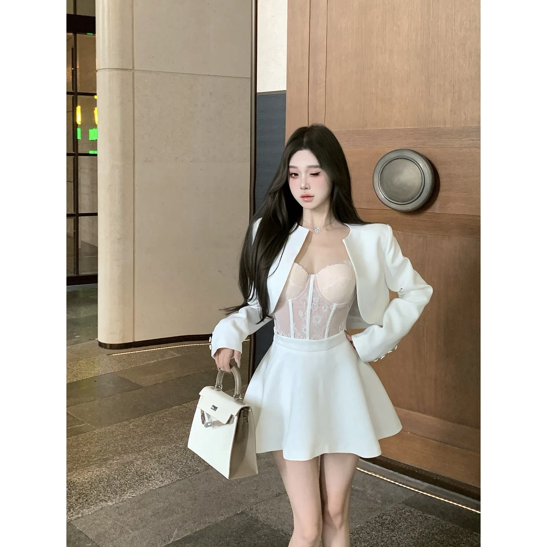 法式高级感小香风气质短袖西装外套套装女伞摆轻奢设计半裙两件套