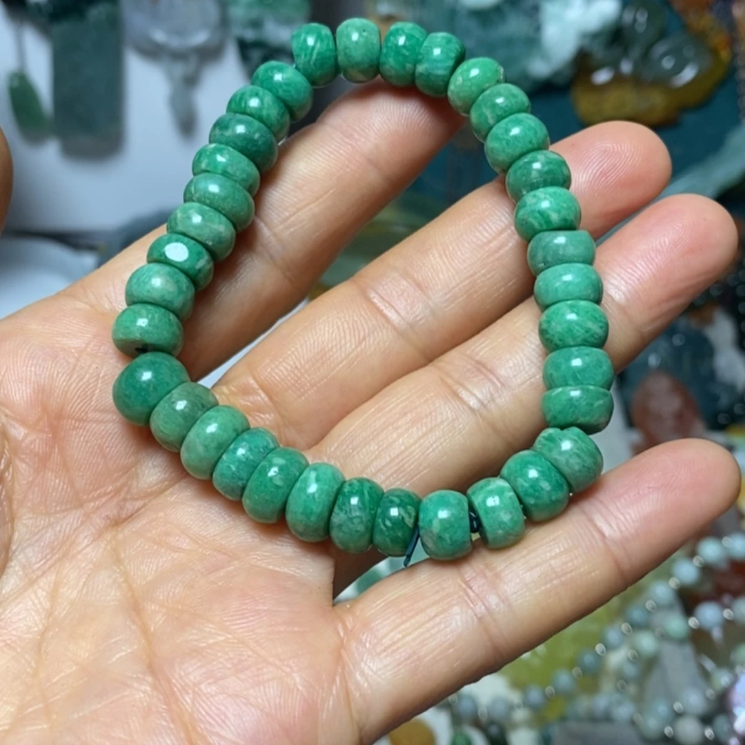 【闪购商品】翡翠吊坠(赠链)未镶嵌向****董