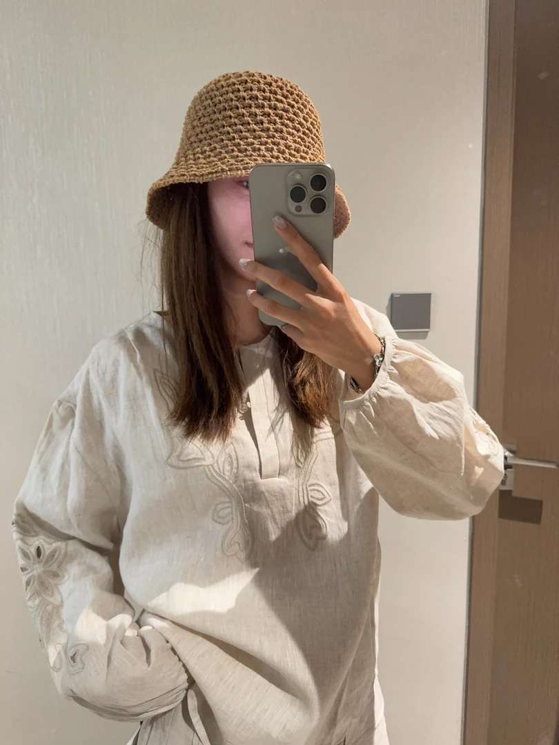 1️⃣2️⃣法式钩花刺绣亚麻长袖衬衫独特气质上衣