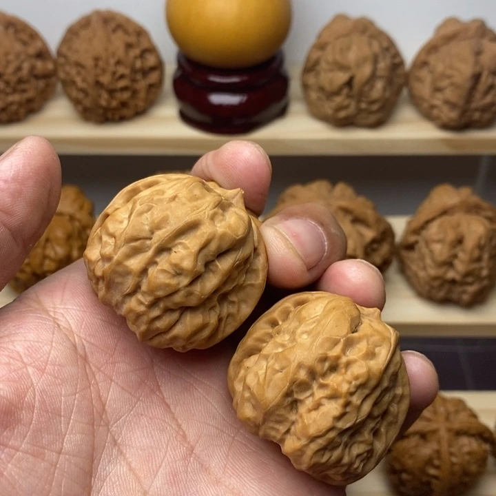 把件核桃35尺全品蛤蟆头