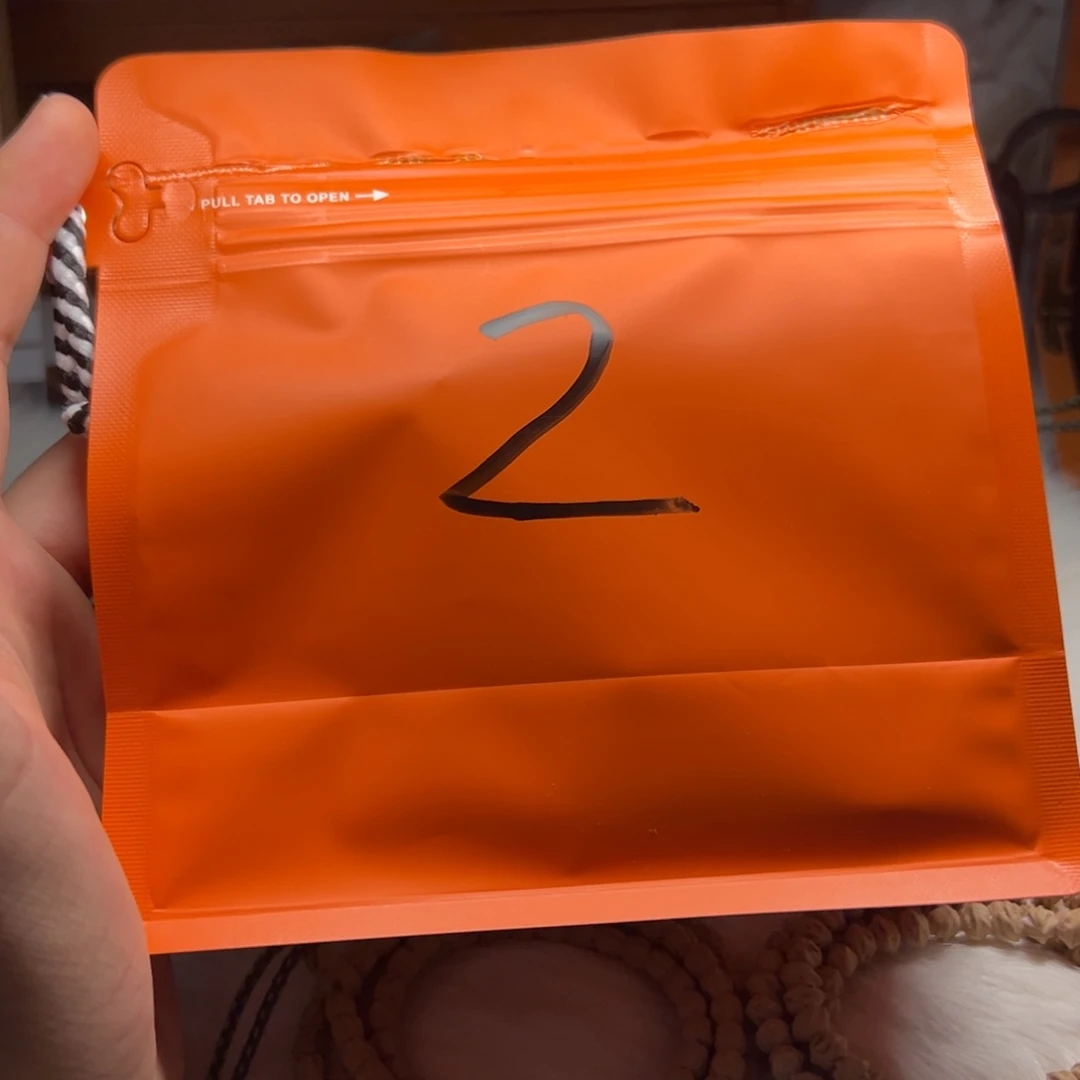 X***R吊坠柏香籽/百香籽