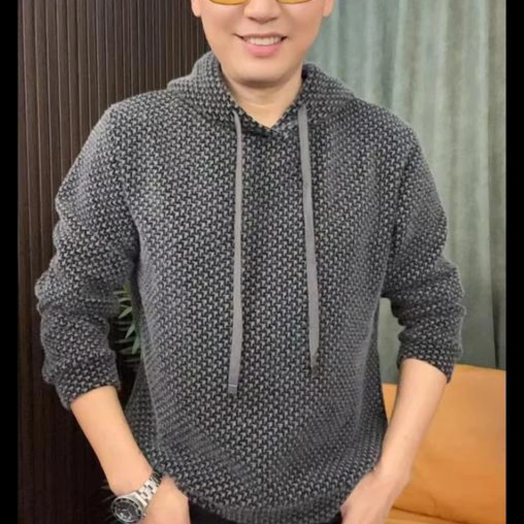 卫衣净版透气宽松型连帽耐磨上衣灰色长袖秋冬男士时尚打底百搭