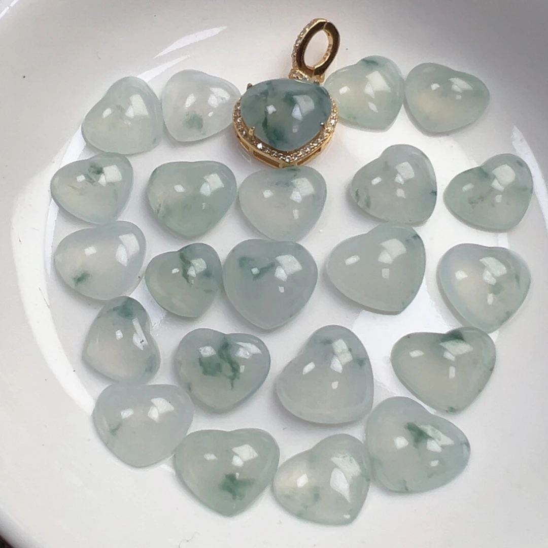 翡翠散珠翡翠飘花爱心一个可挑