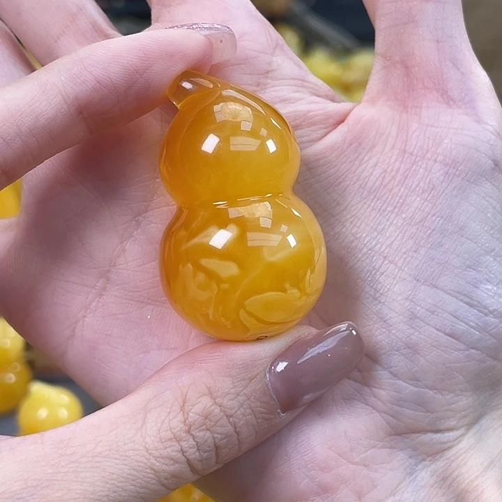 小***子琥珀未镶嵌珠宝奇石琥珀蜜蜡J