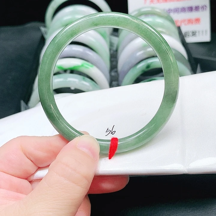 翡翠未镶嵌手镯111