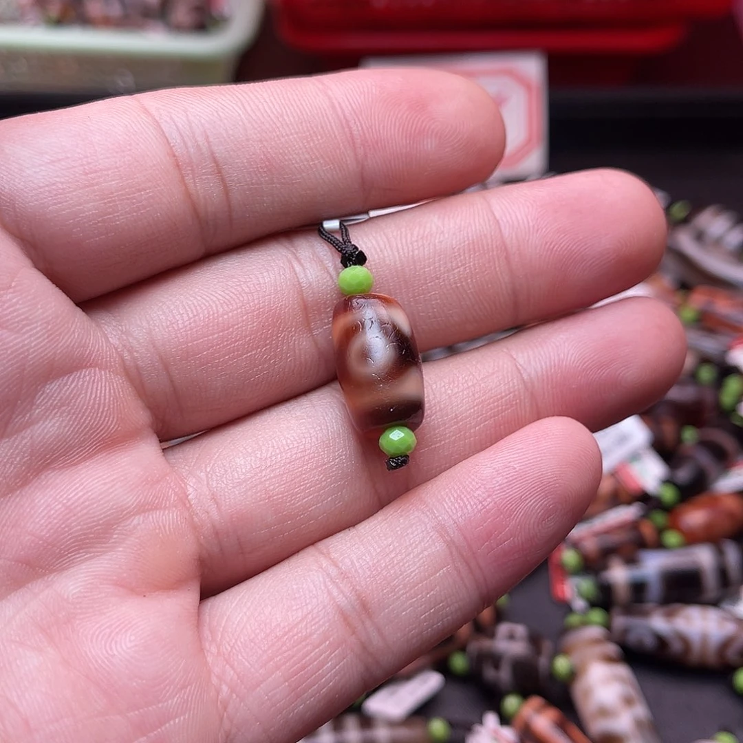 玛瑙/玉髓未镶嵌珠宝半成品来*虎