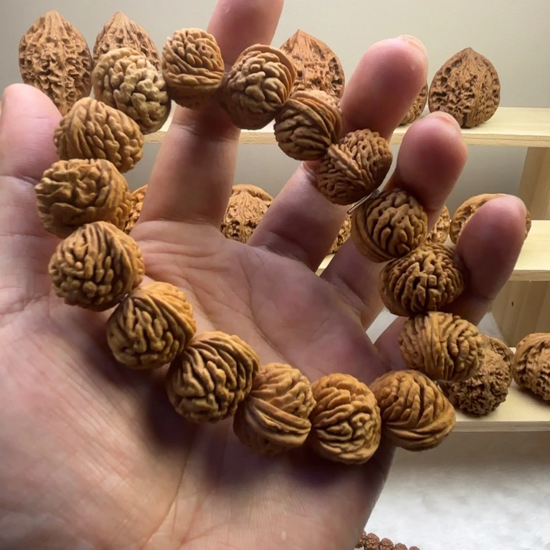 文玩核桃把件知*