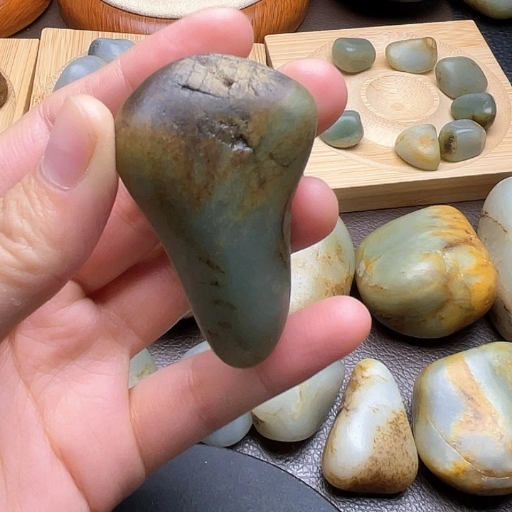 颈饰未镶嵌和田玉10