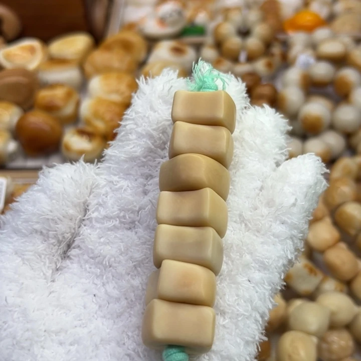 菩提根/象牙果把件32 臻品象牙果老师傅精工无相猫头微瑕