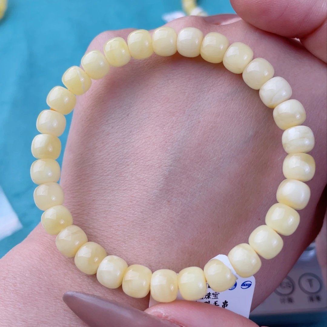 蜜蜡裸石未镶嵌蜜蜡85