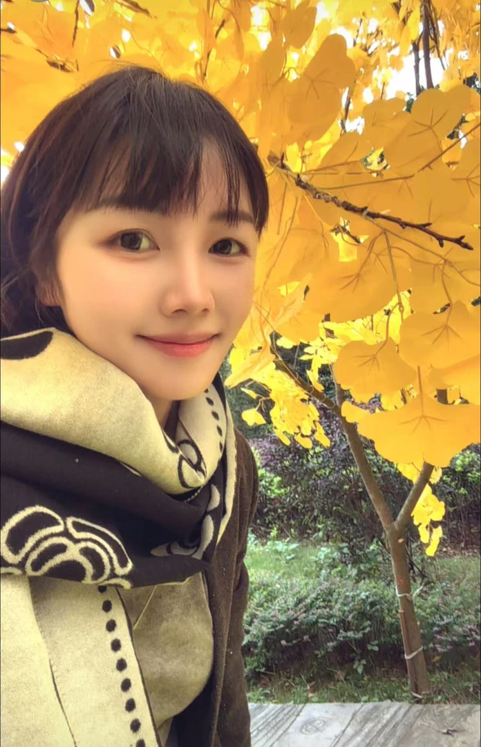 韩版秋冬长款围巾黑白山茶花小香风保暖