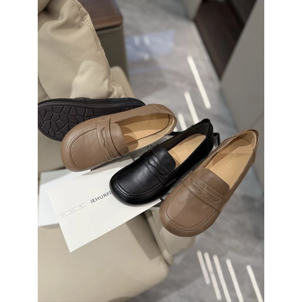 头层羊皮软底软面防滑妈妈鞋AB25390