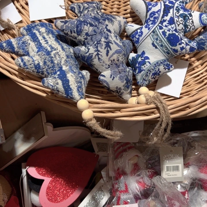 夏***丽三个，外贸孤品 默认瑕疵