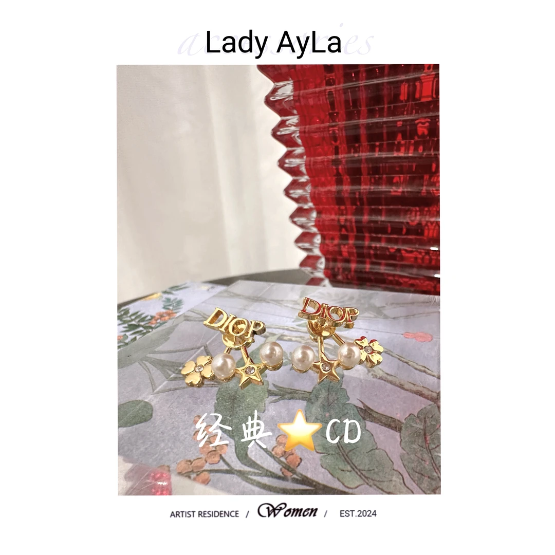 925银仿珍珠耳饰 CD花花经典轻奢时尚耳钉AL9336