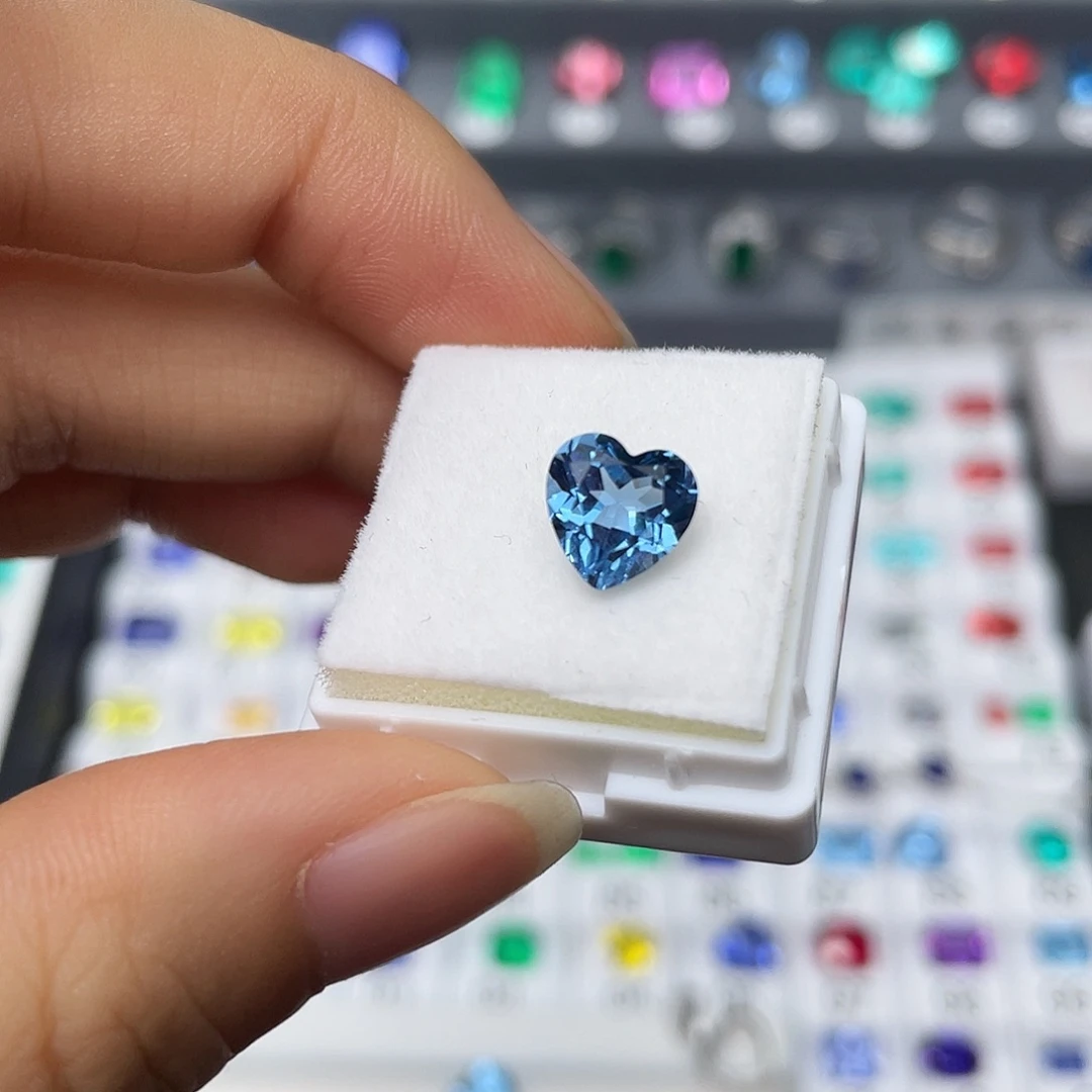 合成（培育）蓝宝石裸石未镶嵌醒***吗2025ct定制简吊坠