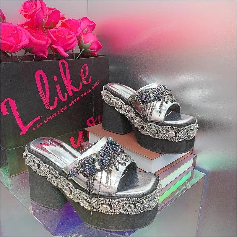 X19804欧美风设计师2024夏季新款重工钉钻时尚百搭流苏高跟拖鞋女