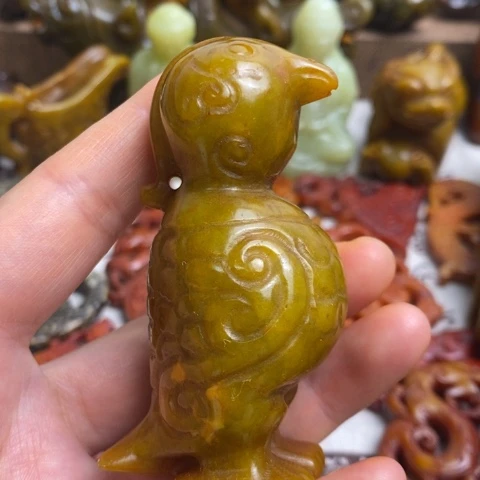 蛇纹石玉未镶嵌颈饰24