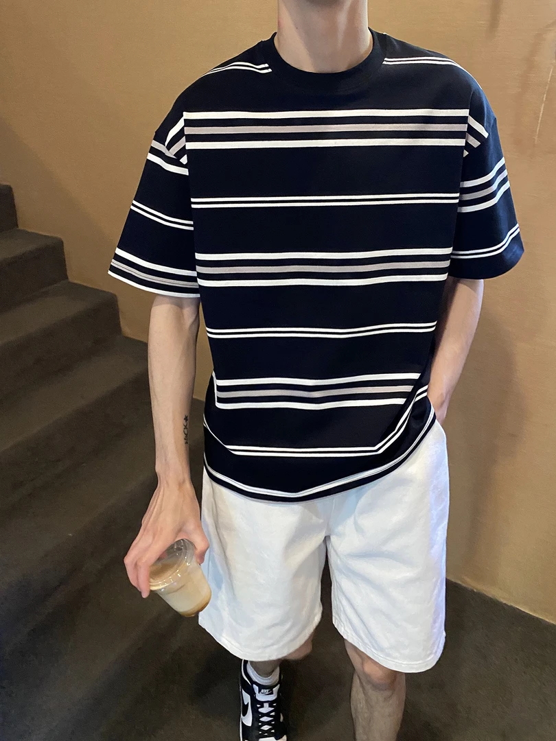 休闲上衣T恤夏季潮流港风短袖条纹百搭四季通用免烫半袖
