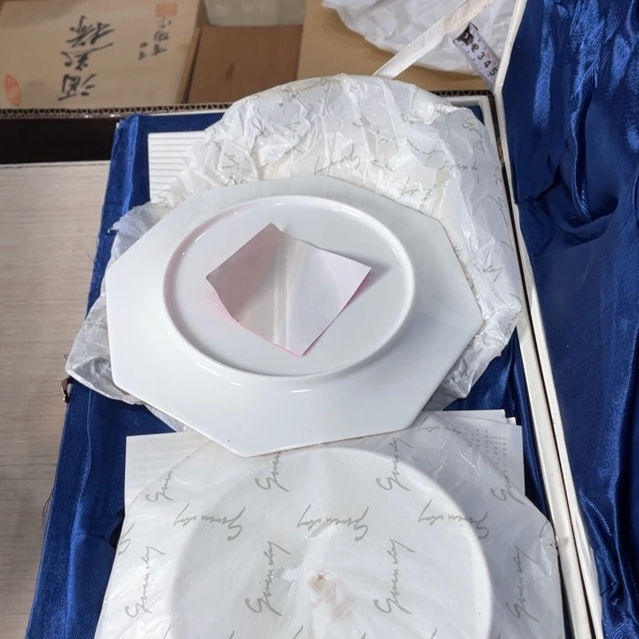 N**i新亿阁中古商品无售后