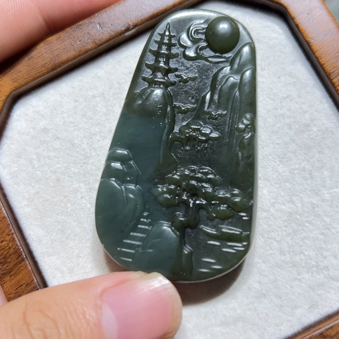 和田玉未镶嵌颈饰