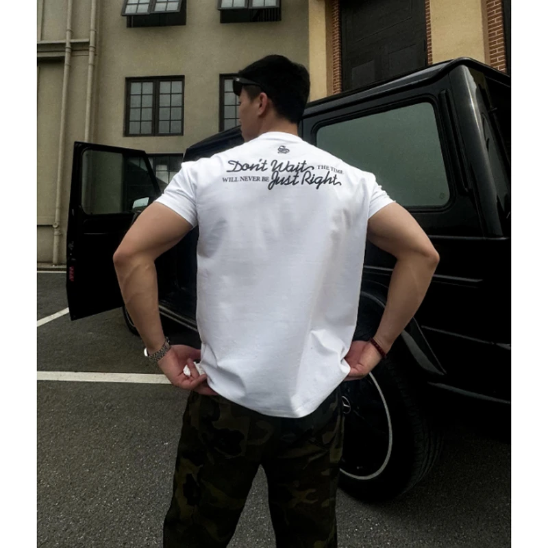 【莫叔专属】COSSMOP 25SS 背后印花标语基础短袖美式T恤男夏季圆领