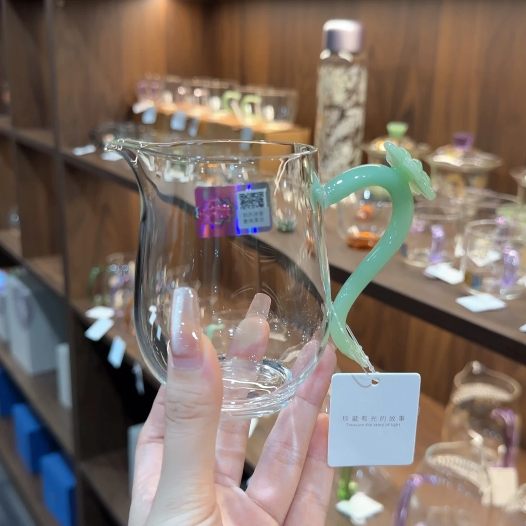 禾器棠瑞公道杯浅玉色。。