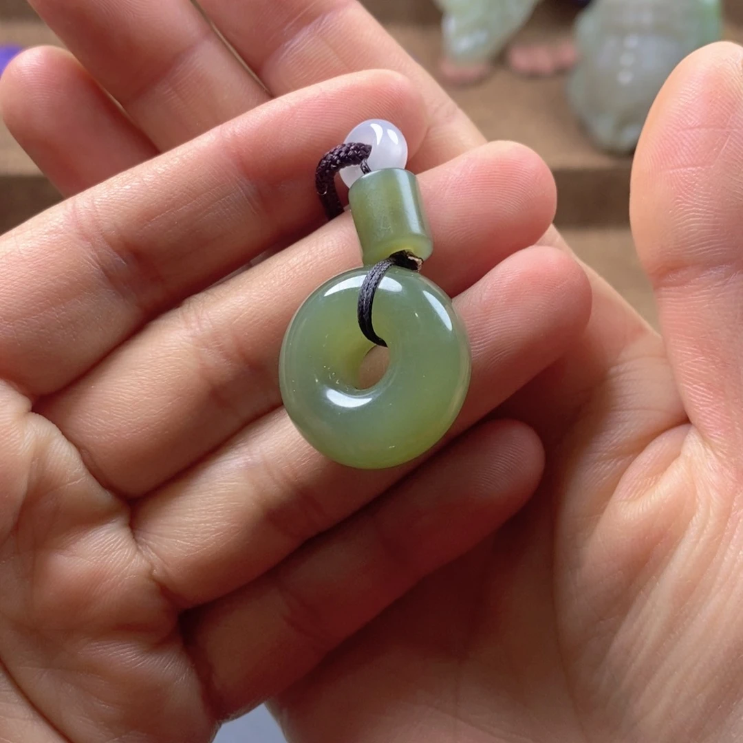 未镶嵌和田玉挂件