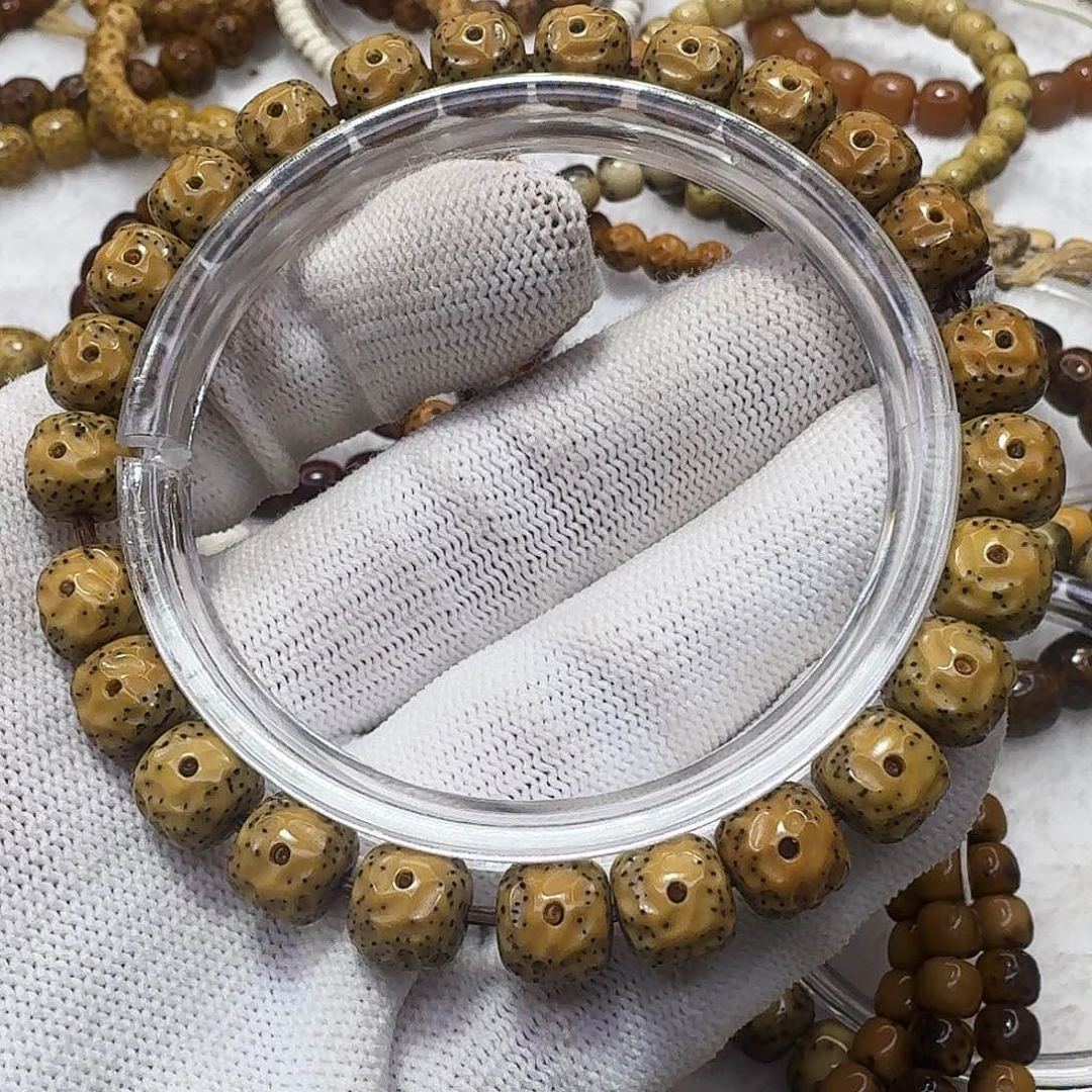 星月菩提吊坠98半壁大眼