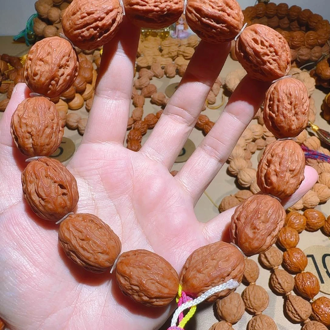 文玩核桃吊坠蜜纹大枣手持