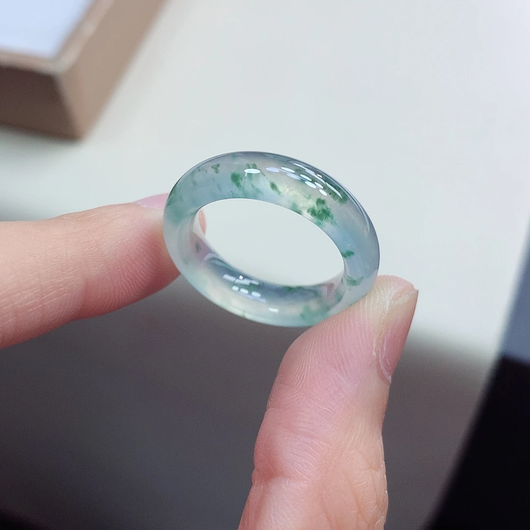 翡翠未镶嵌戒指18号